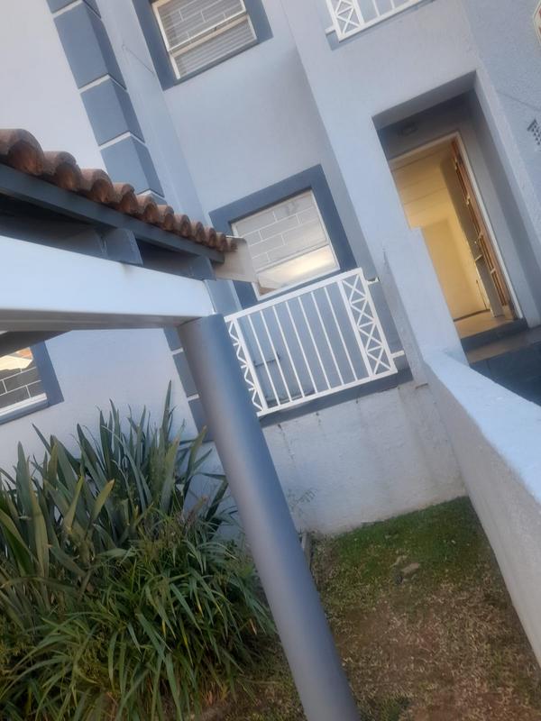 To Let 2 Bedroom Property for Rent in Morning Hill Gauteng
