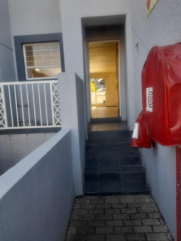 To Let 2 Bedroom Property for Rent in Morning Hill Gauteng