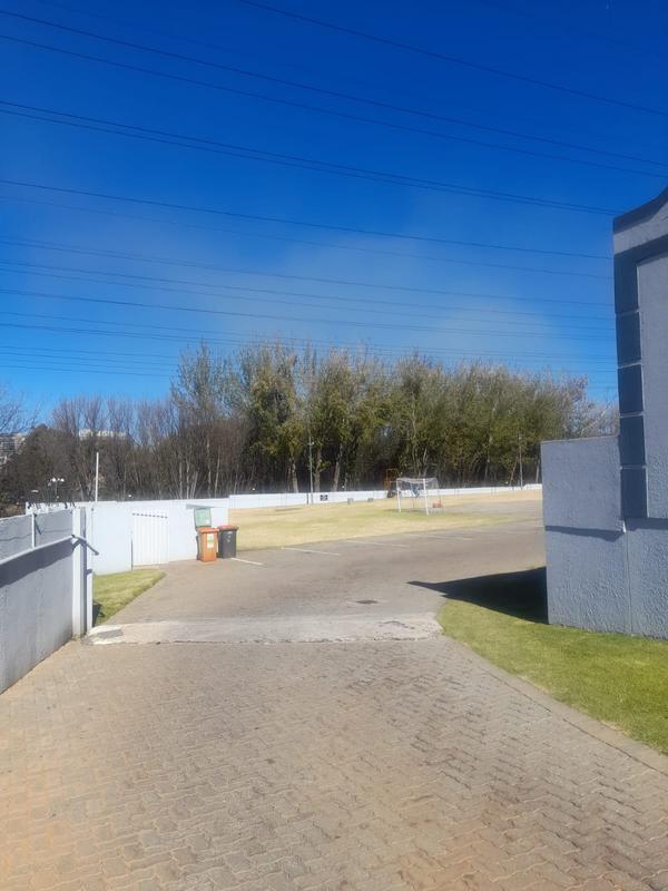 To Let 2 Bedroom Property for Rent in Morning Hill Gauteng