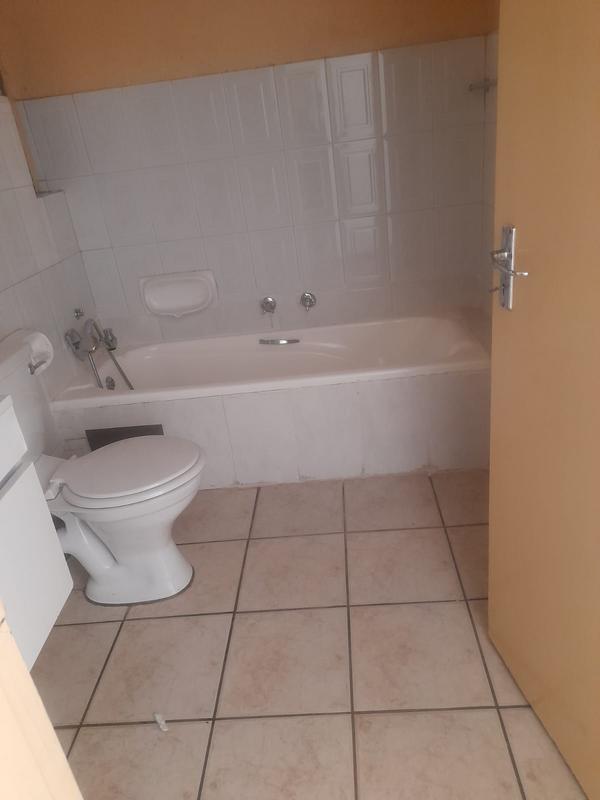 To Let 2 Bedroom Property for Rent in Morning Hill Gauteng