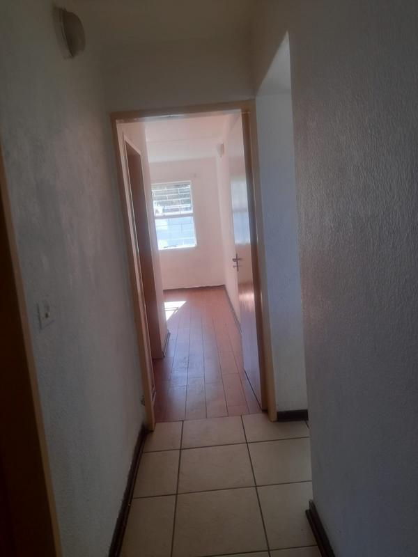 To Let 2 Bedroom Property for Rent in Morning Hill Gauteng