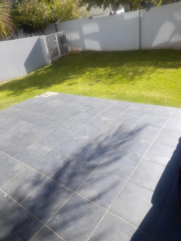 To Let 2 Bedroom Property for Rent in Morning Hill Gauteng
