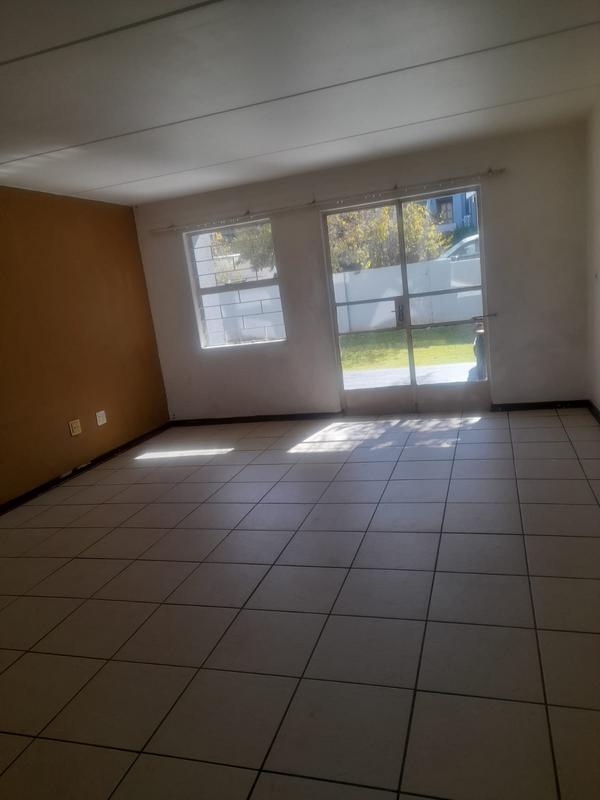 To Let 2 Bedroom Property for Rent in Morning Hill Gauteng