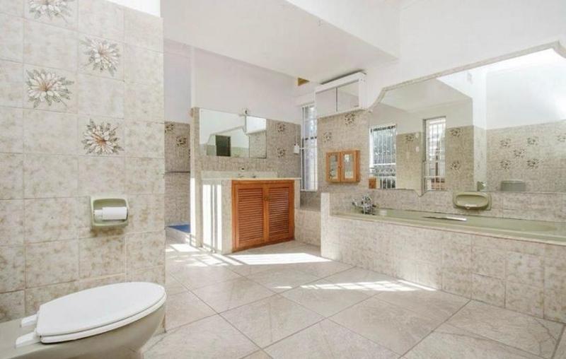 To Let 5 Bedroom Property for Rent in Bryanston Gauteng