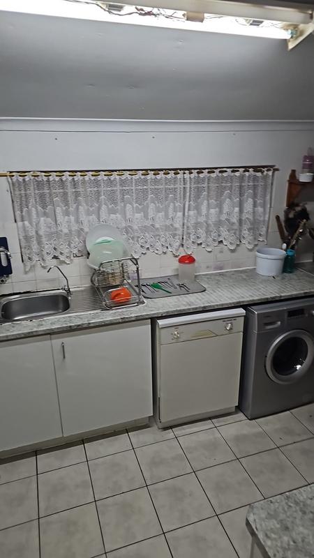 To Let 5 Bedroom Property for Rent in Bryanston Gauteng