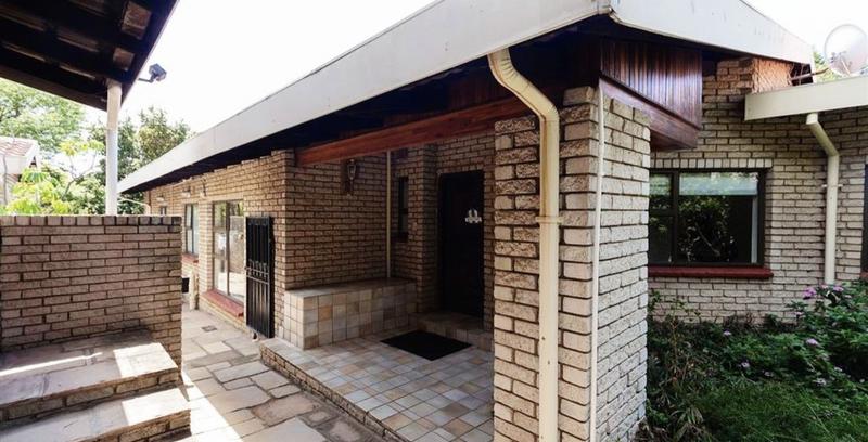 To Let 4 Bedroom Property for Rent in Khyber Rock Gauteng