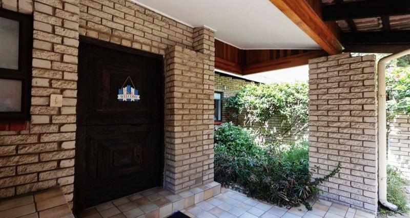 To Let 4 Bedroom Property for Rent in Khyber Rock Gauteng
