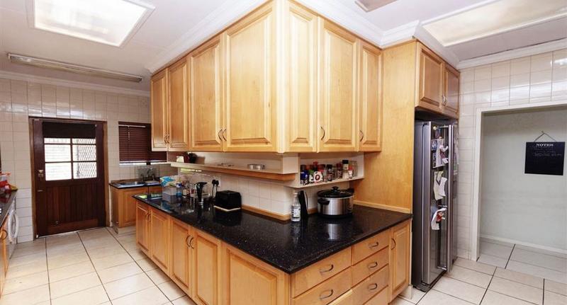 To Let 4 Bedroom Property for Rent in Khyber Rock Gauteng