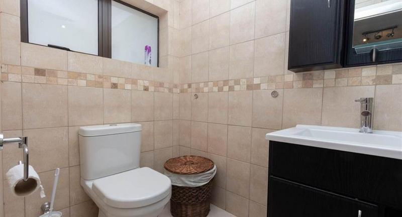 To Let 4 Bedroom Property for Rent in Khyber Rock Gauteng
