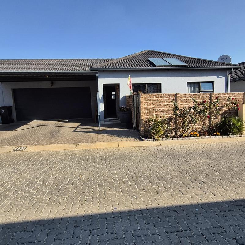 3 Bedroom Property for Sale in Parkrand Gauteng