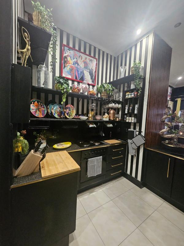 3 Bedroom Property for Sale in Sandton Central Gauteng