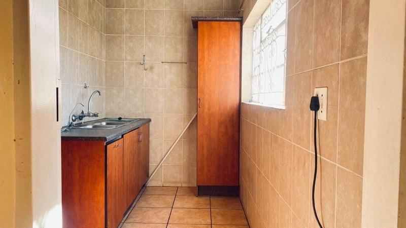 To Let 4 Bedroom Property for Rent in Birchleigh Gauteng