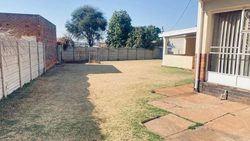 To Let 4 Bedroom Property for Rent in Birchleigh Gauteng