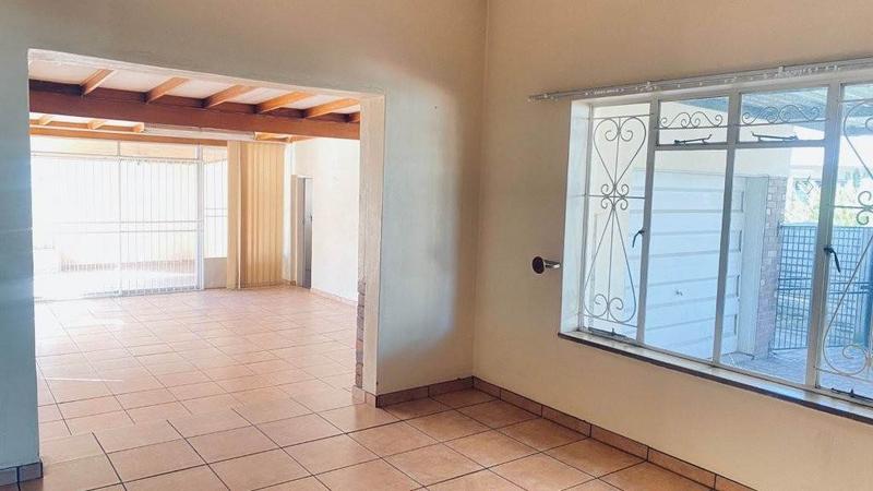 To Let 4 Bedroom Property for Rent in Birchleigh Gauteng