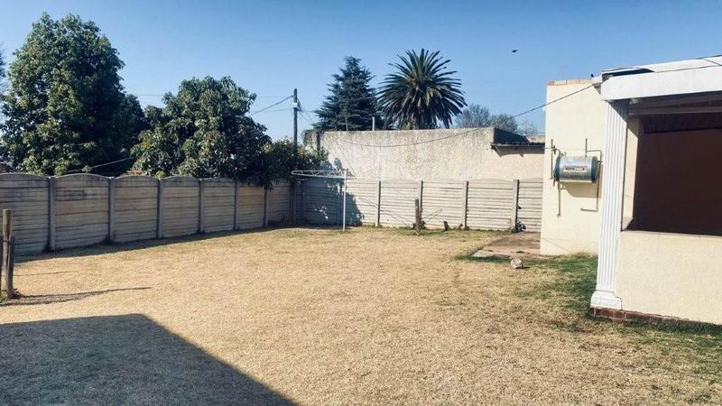 To Let 4 Bedroom Property for Rent in Birchleigh Gauteng