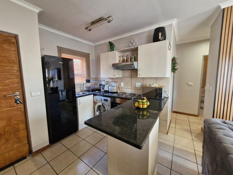 2 Bedroom Property for Sale in Esther Park Gauteng