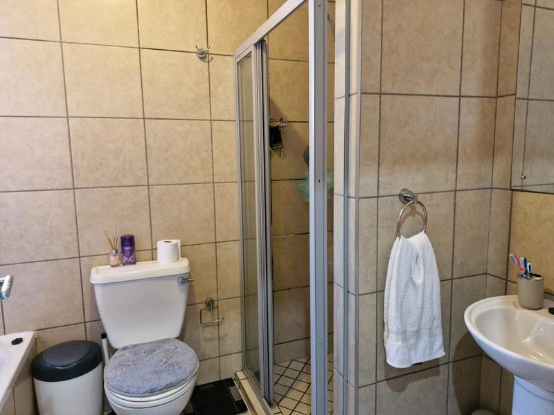 2 Bedroom Property for Sale in Esther Park Gauteng