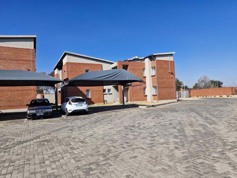 2 Bedroom Property for Sale in Esther Park Gauteng