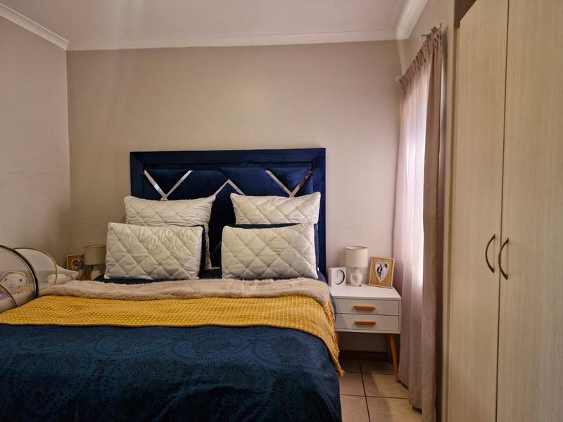 2 Bedroom Property for Sale in Esther Park Gauteng