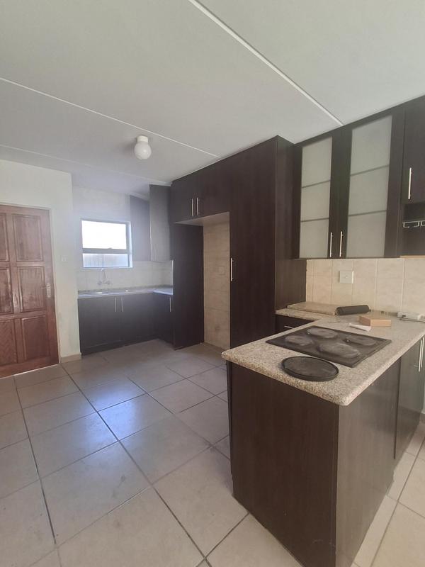 2 Bedroom Property for Sale in Gezina Gauteng