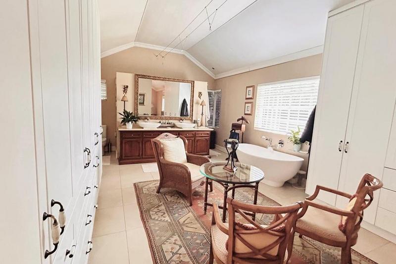 4 Bedroom Property for Sale in Waterkloof A H Gauteng