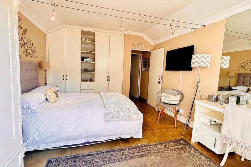 4 Bedroom Property for Sale in Waterkloof A H Gauteng