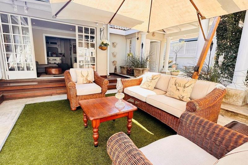 4 Bedroom Property for Sale in Waterkloof A H Gauteng