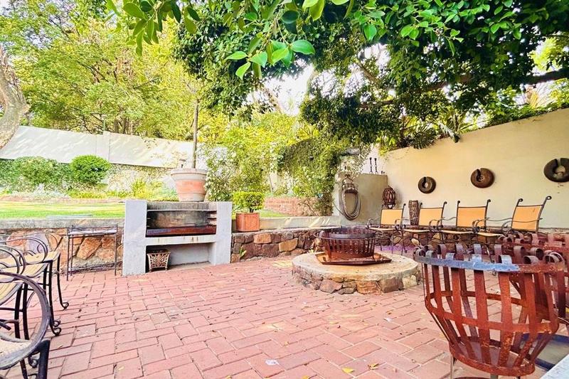 4 Bedroom Property for Sale in Waterkloof A H Gauteng