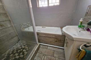2 Bedroom Property for Sale in Eldoraigne Gauteng