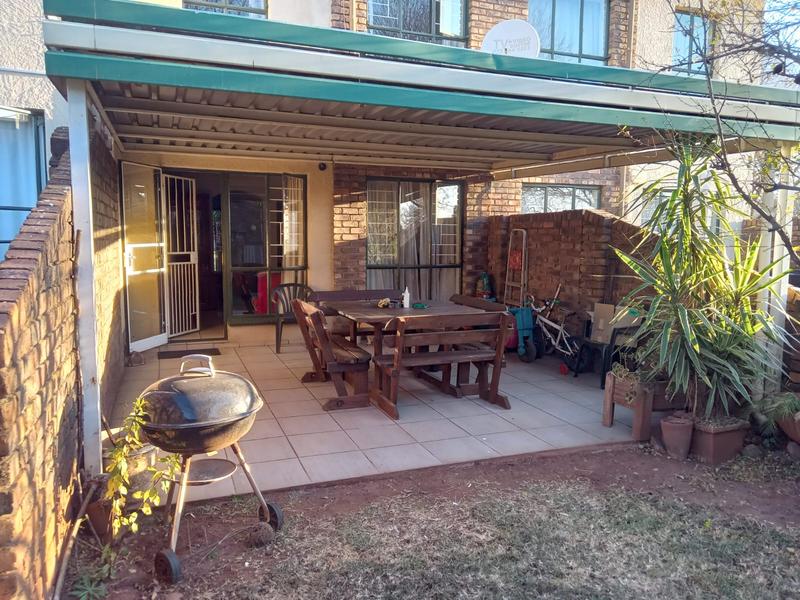3 Bedroom Property for Sale in Hennopspark Gauteng