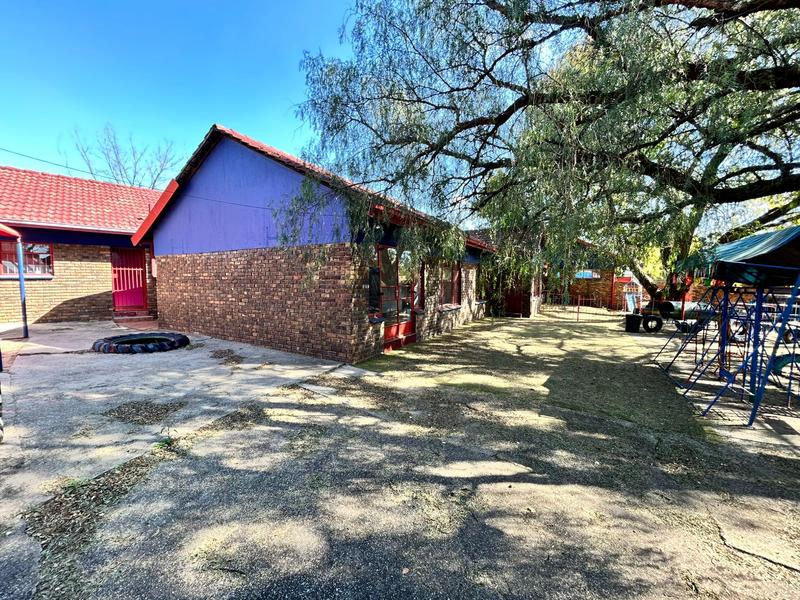 5 Bedroom Property for Sale in The Reeds Gauteng
