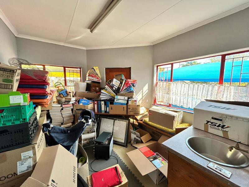 5 Bedroom Property for Sale in The Reeds Gauteng