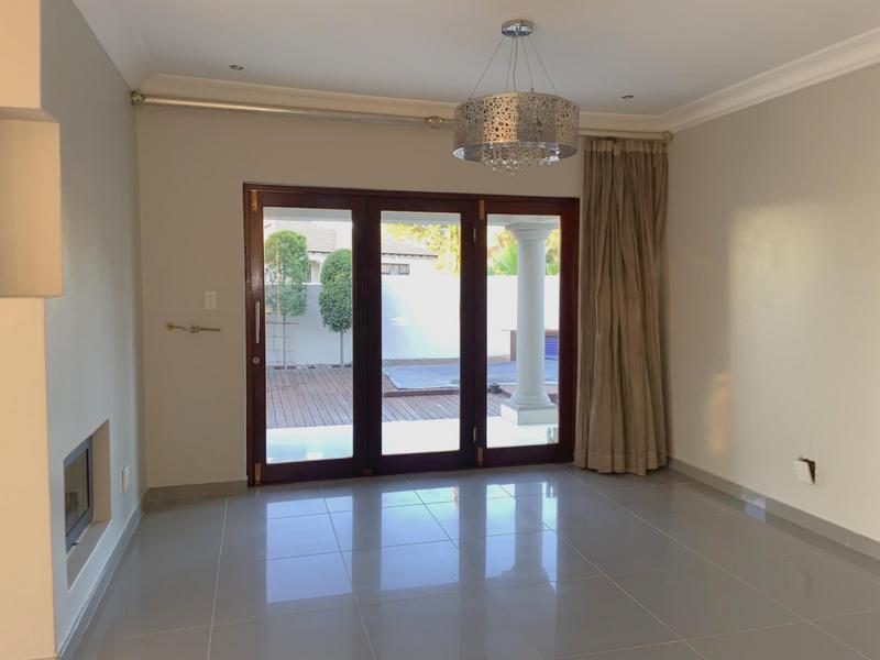 5 Bedroom Property for Sale in The Reeds Gauteng
