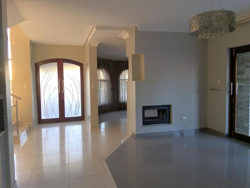 5 Bedroom Property for Sale in The Reeds Gauteng