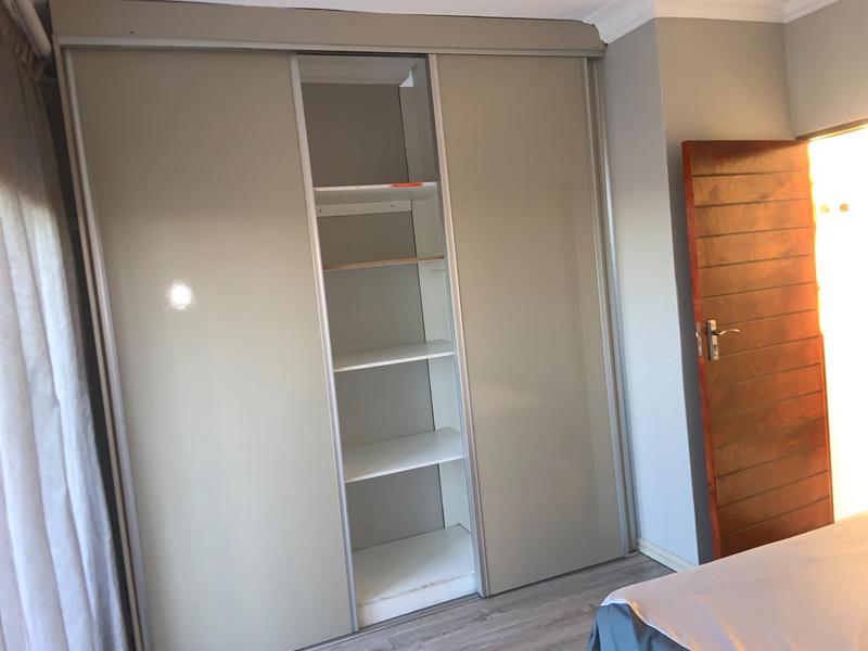 5 Bedroom Property for Sale in The Reeds Gauteng