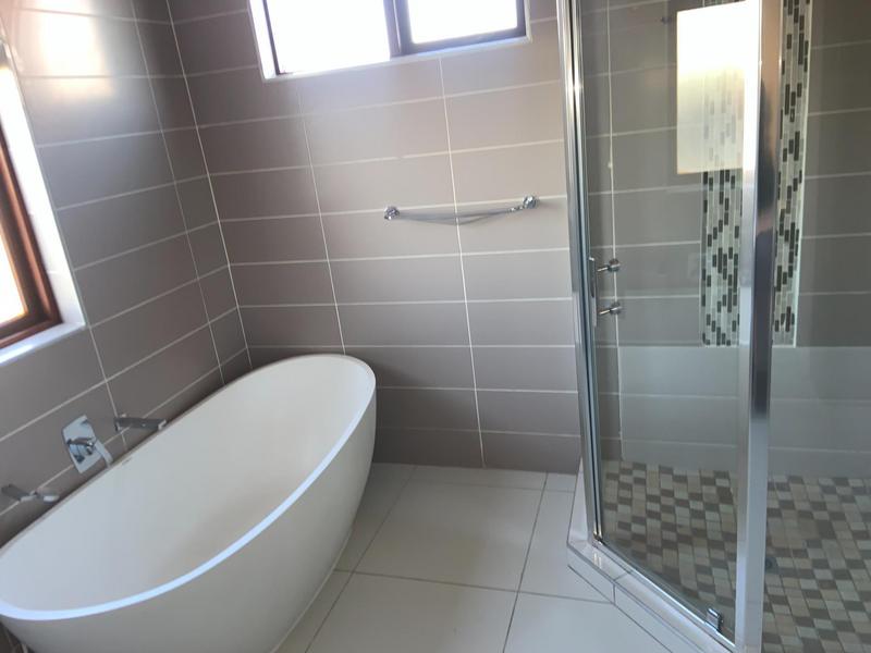 5 Bedroom Property for Sale in The Reeds Gauteng