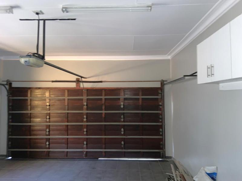 5 Bedroom Property for Sale in The Reeds Gauteng