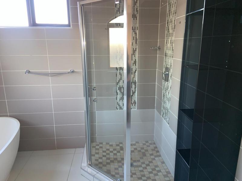 5 Bedroom Property for Sale in The Reeds Gauteng