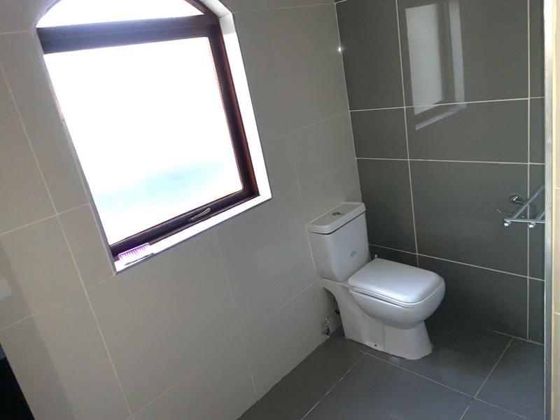 5 Bedroom Property for Sale in The Reeds Gauteng