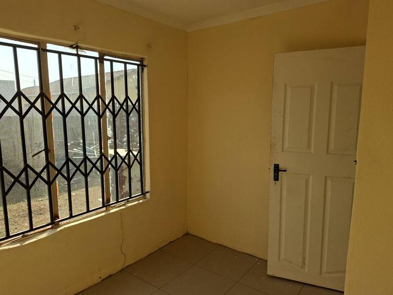 3 Bedroom Property for Sale in Protea Glen Gauteng