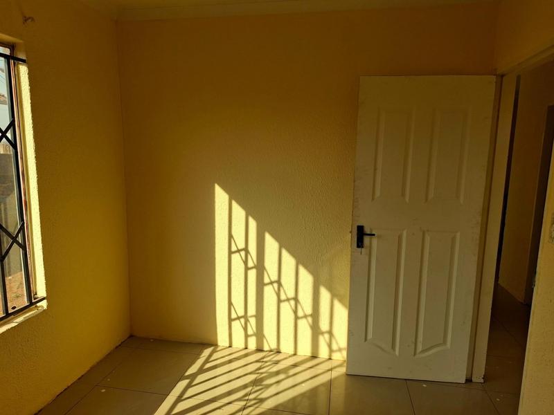 3 Bedroom Property for Sale in Protea Glen Gauteng