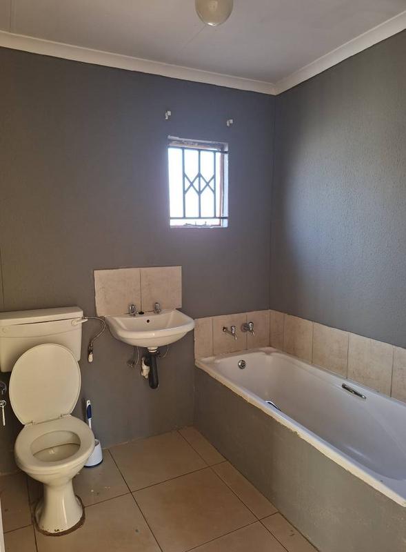 3 Bedroom Property for Sale in Protea Glen Gauteng