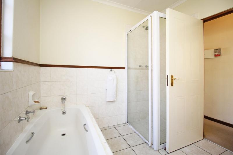 2 Bedroom Property for Sale in North Riding Gauteng