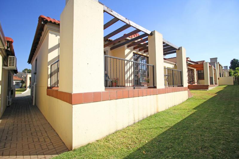 2 Bedroom Property for Sale in North Riding Gauteng