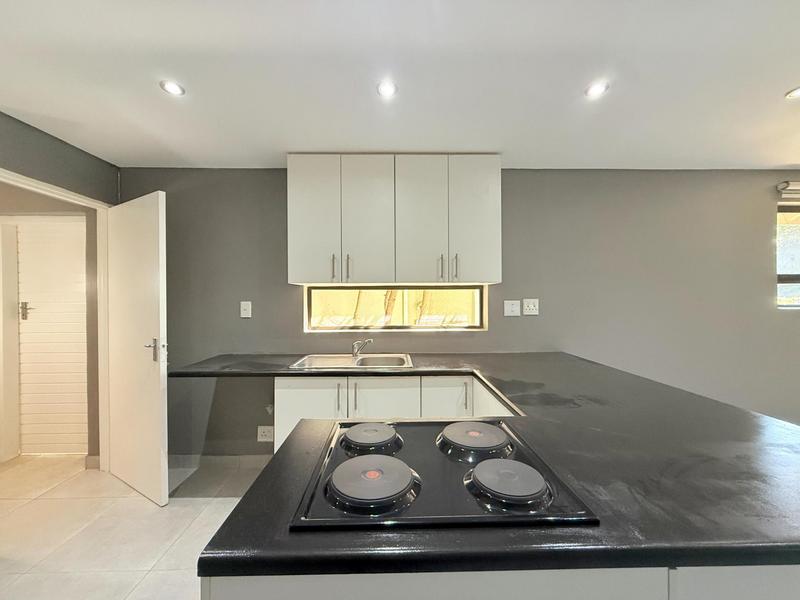 1 Bedroom Property for Sale in Glenhazel Gauteng