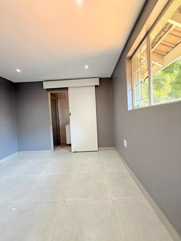 1 Bedroom Property for Sale in Glenhazel Gauteng