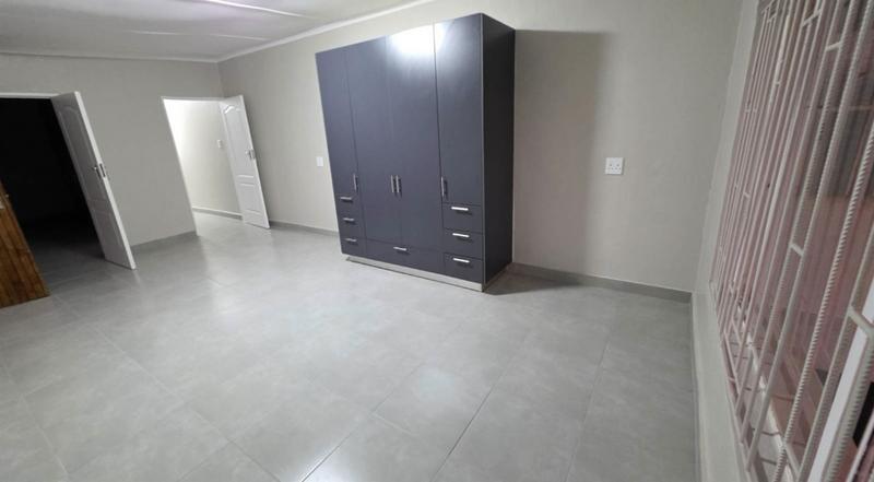 To Let 2 Bedroom Property for Rent in Laudium Gauteng