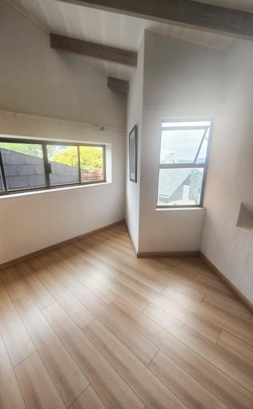 5 Bedroom Property for Sale in Waterkloof Park Gauteng