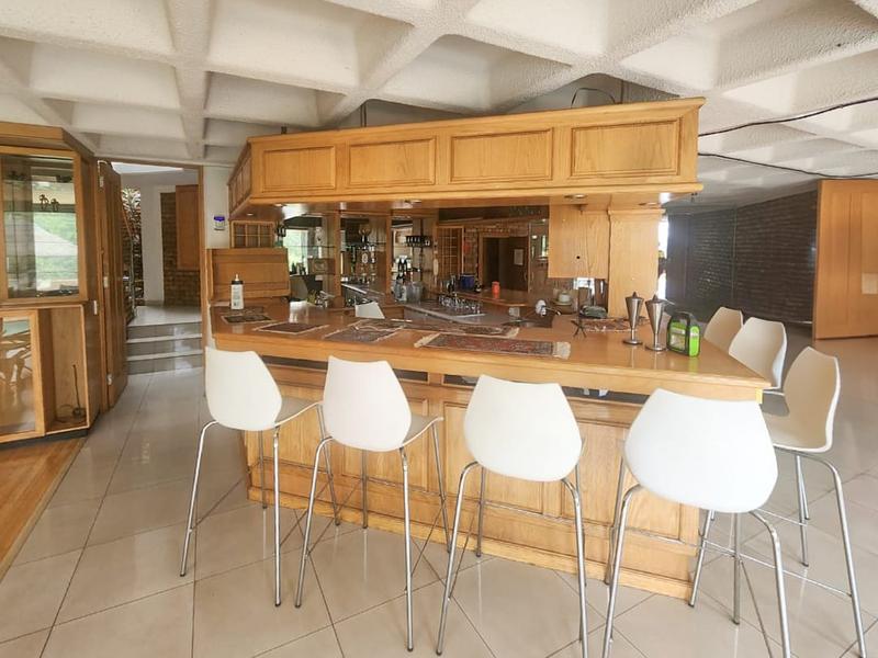 5 Bedroom Property for Sale in Waterkloof Park Gauteng