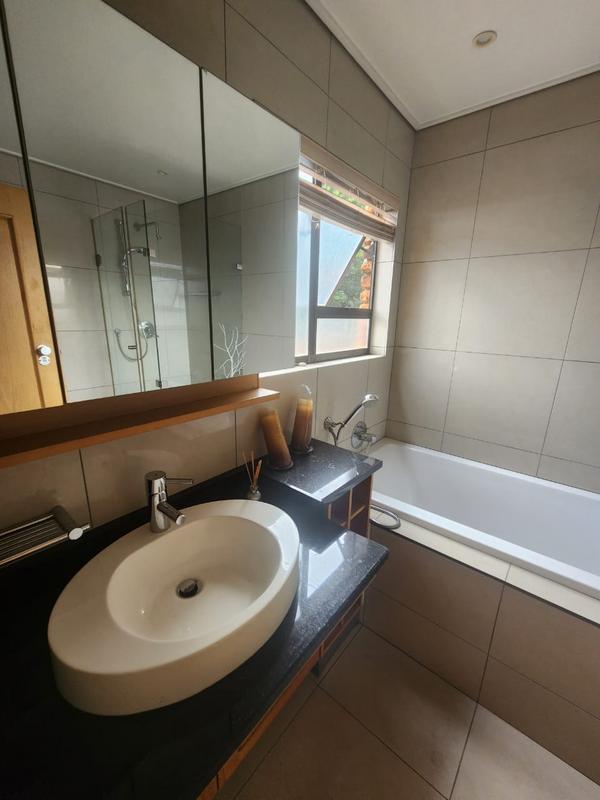 5 Bedroom Property for Sale in Waterkloof Park Gauteng